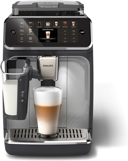 Serie 5500 Kaffeevollautomat – LatteGo Milchsystem, 20 heiße und kalte Kaffeespezialitäten, 40% leiser mit SilentBrew, QuickStart, Schwarz und Silber (EP5546/70)